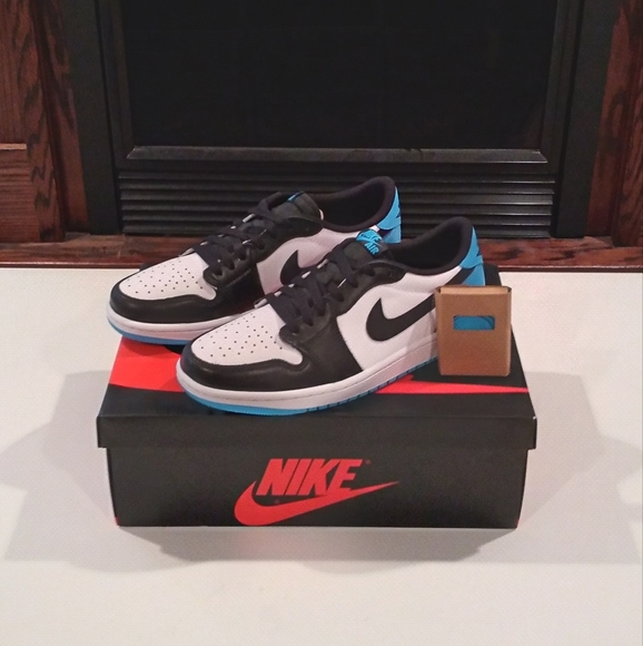 Jordan 1 Retro Low Og "Powder Blue" - Size 9m - Ds/Brand New - Og All - Picture 2 of 5